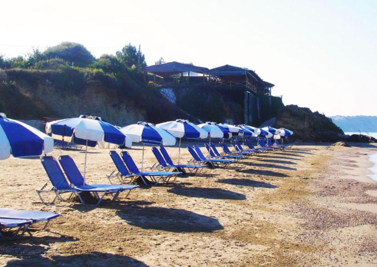 Stefanias Appartments Agios Matthaios  Exterior photo