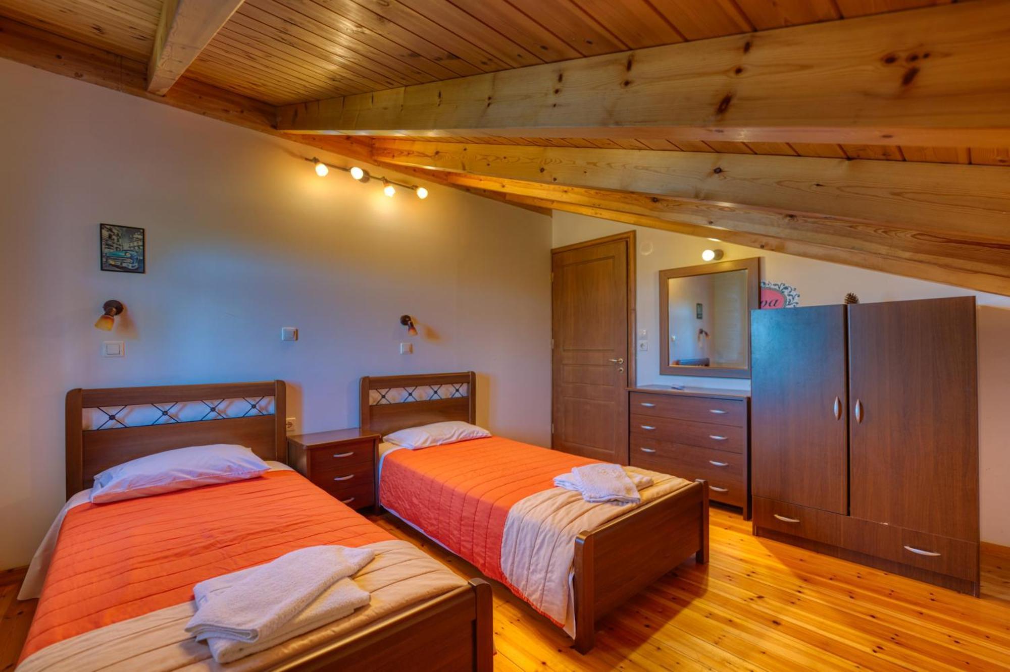 Stefanias Appartments Agios Matthaios  Exterior photo